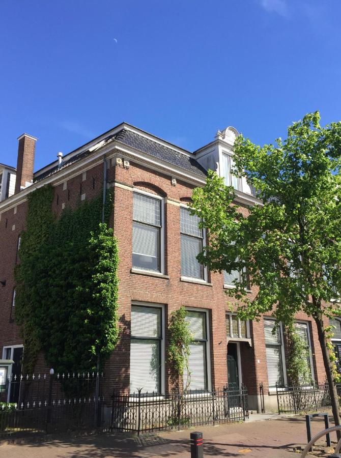 Bed And Breakfast De Oude Pastorie Sneek Exterior foto